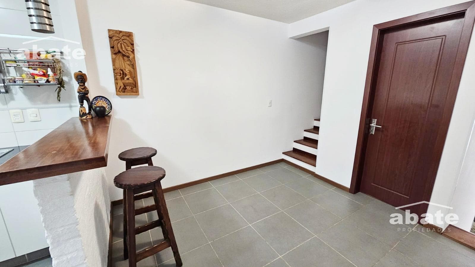Modern House for Sale in Pocitos: 2 Bedrooms and Garage