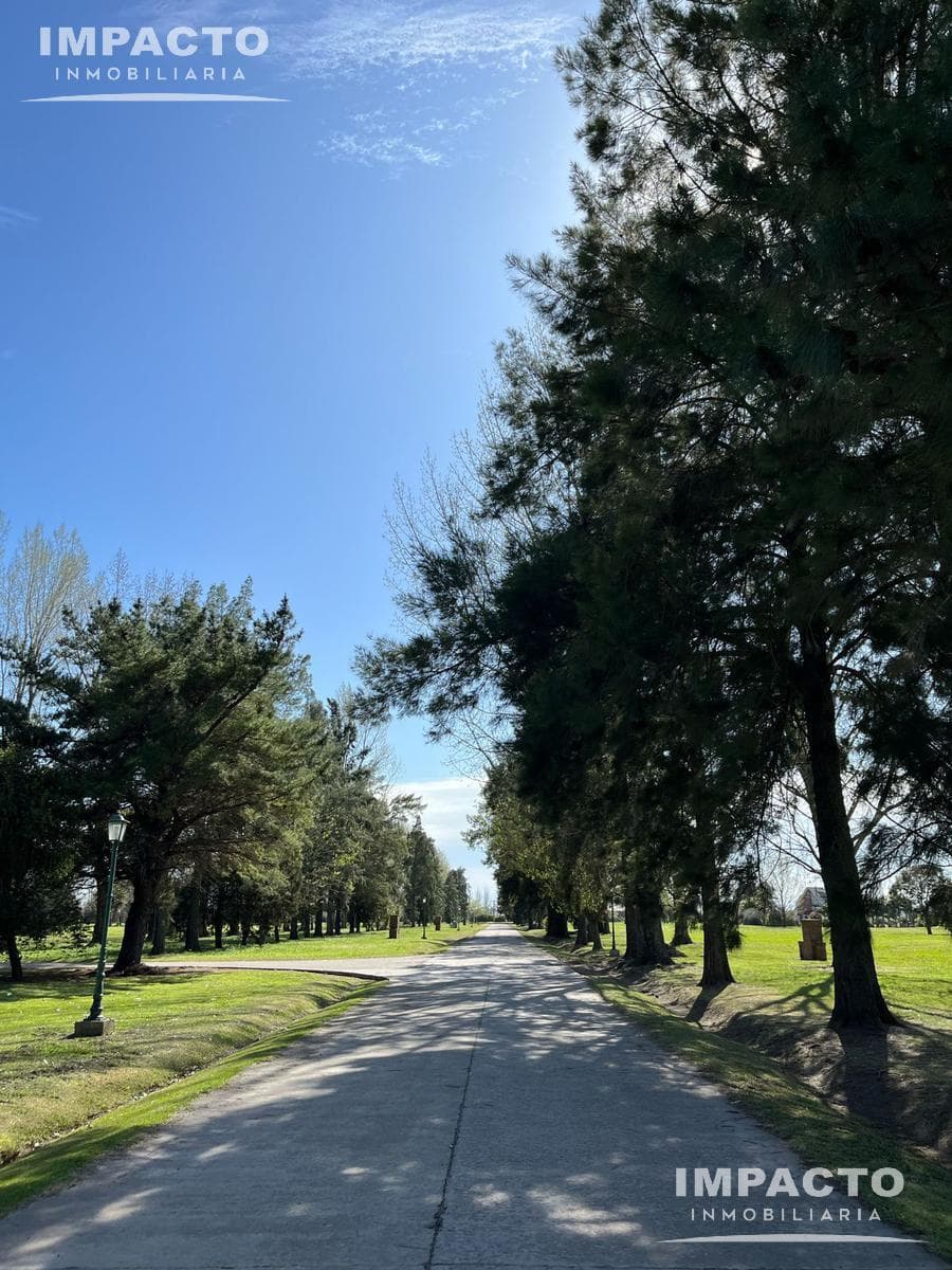 Land for Sale: 800 m² - La Federala Gated Community, Lobos