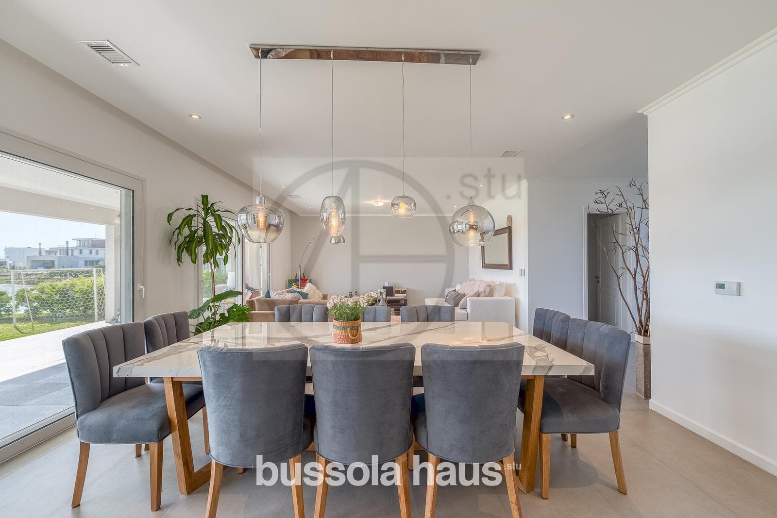 7-room house for sale in the Marinas Puertos Escobar neighborhood