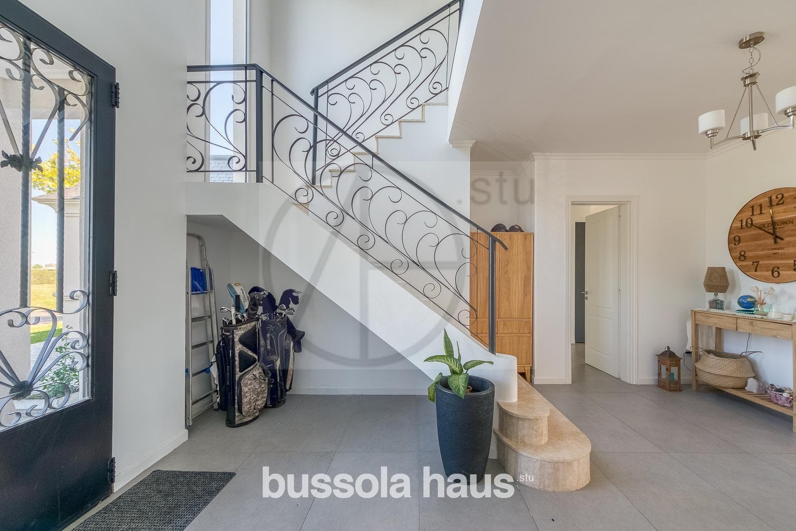7-room house for sale in the Marinas Puertos Escobar neighborhood