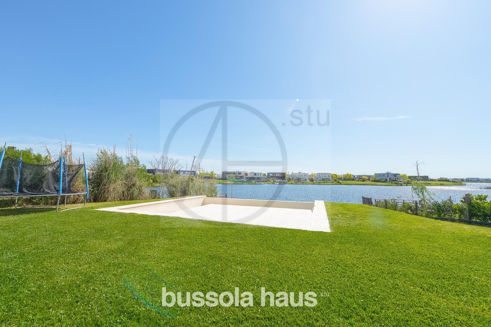 7-room house for sale in the Marinas Puertos Escobar neighborhood