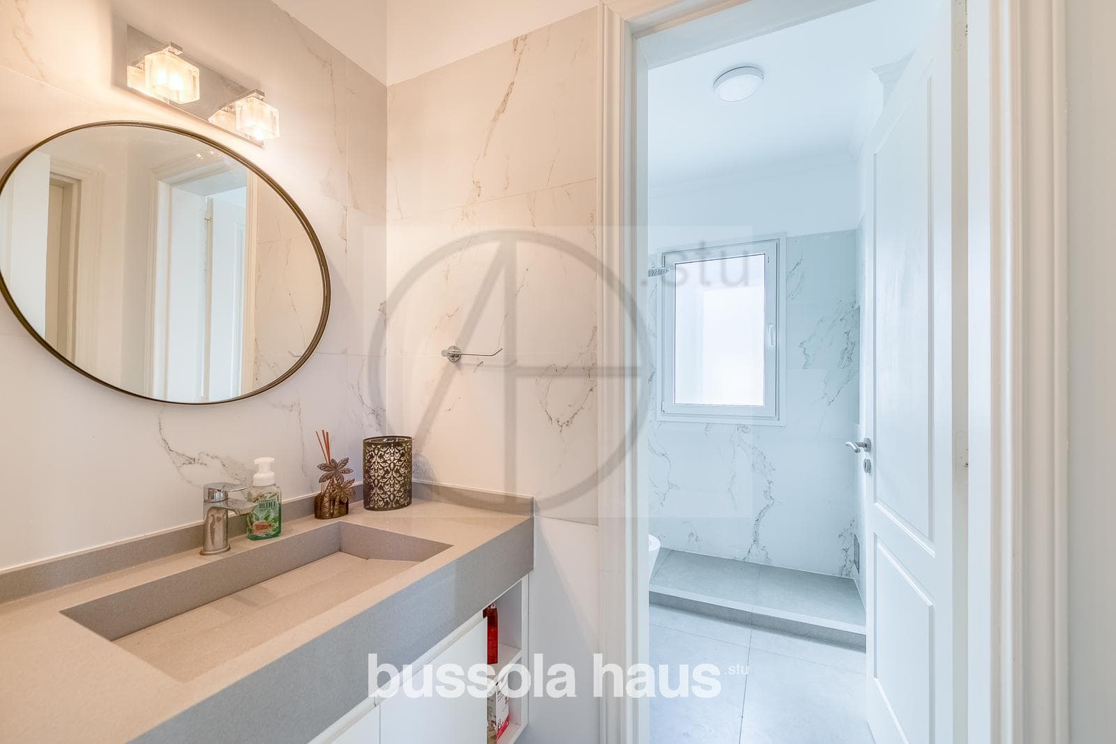 7-room house for sale in the Marinas Puertos Escobar neighborhood