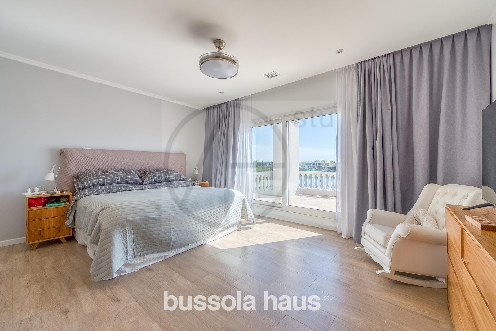 7-room house for sale in the Marinas Puertos Escobar neighborhood