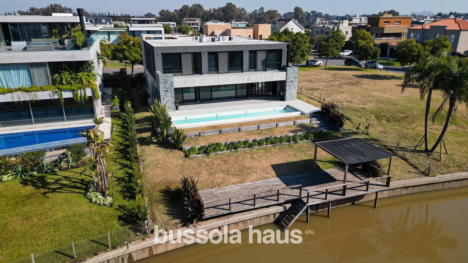House for sale: 7 rooms in El Yacht Nordelta, Tigre