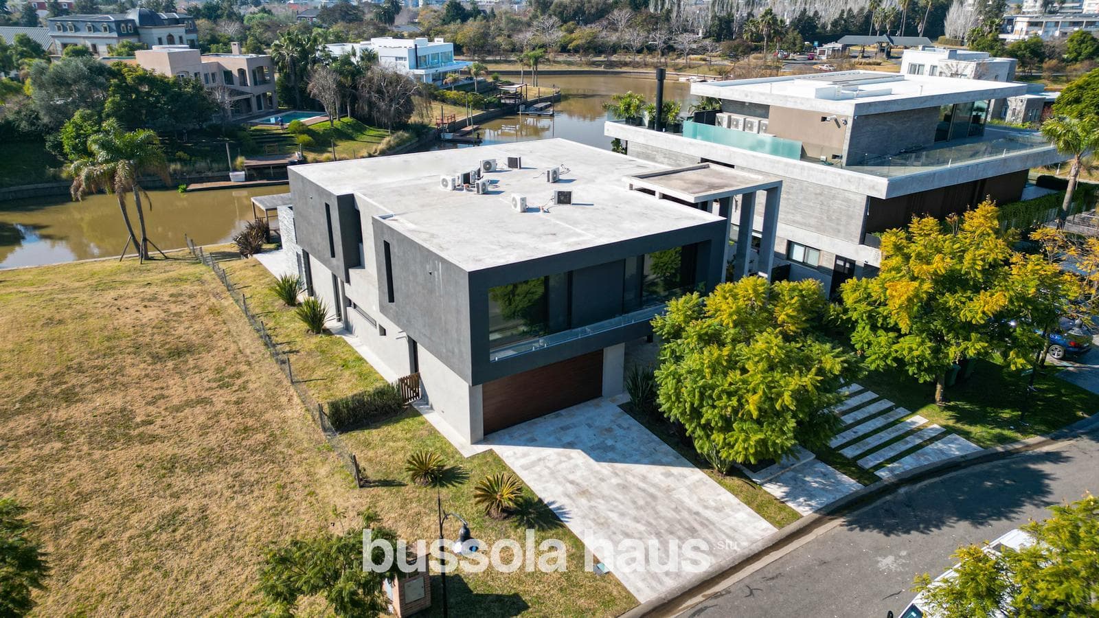House for sale: 7 rooms in El Yacht Nordelta, Tigre