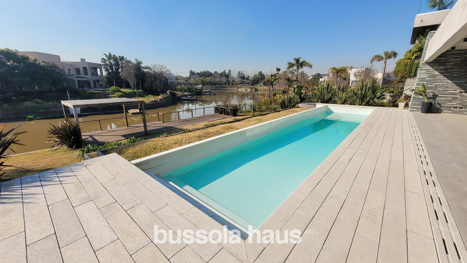 House for sale: 7 rooms in El Yacht Nordelta, Tigre