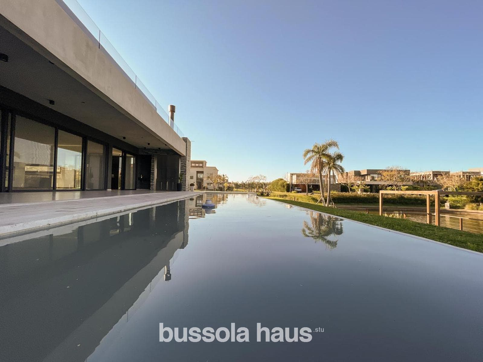 House for sale: 7 rooms in El Yacht Nordelta, Tigre