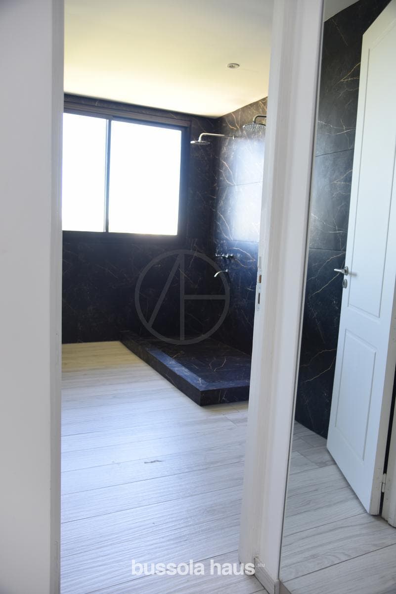 House for Sale on the Water in Acacias, Puertos Escobar