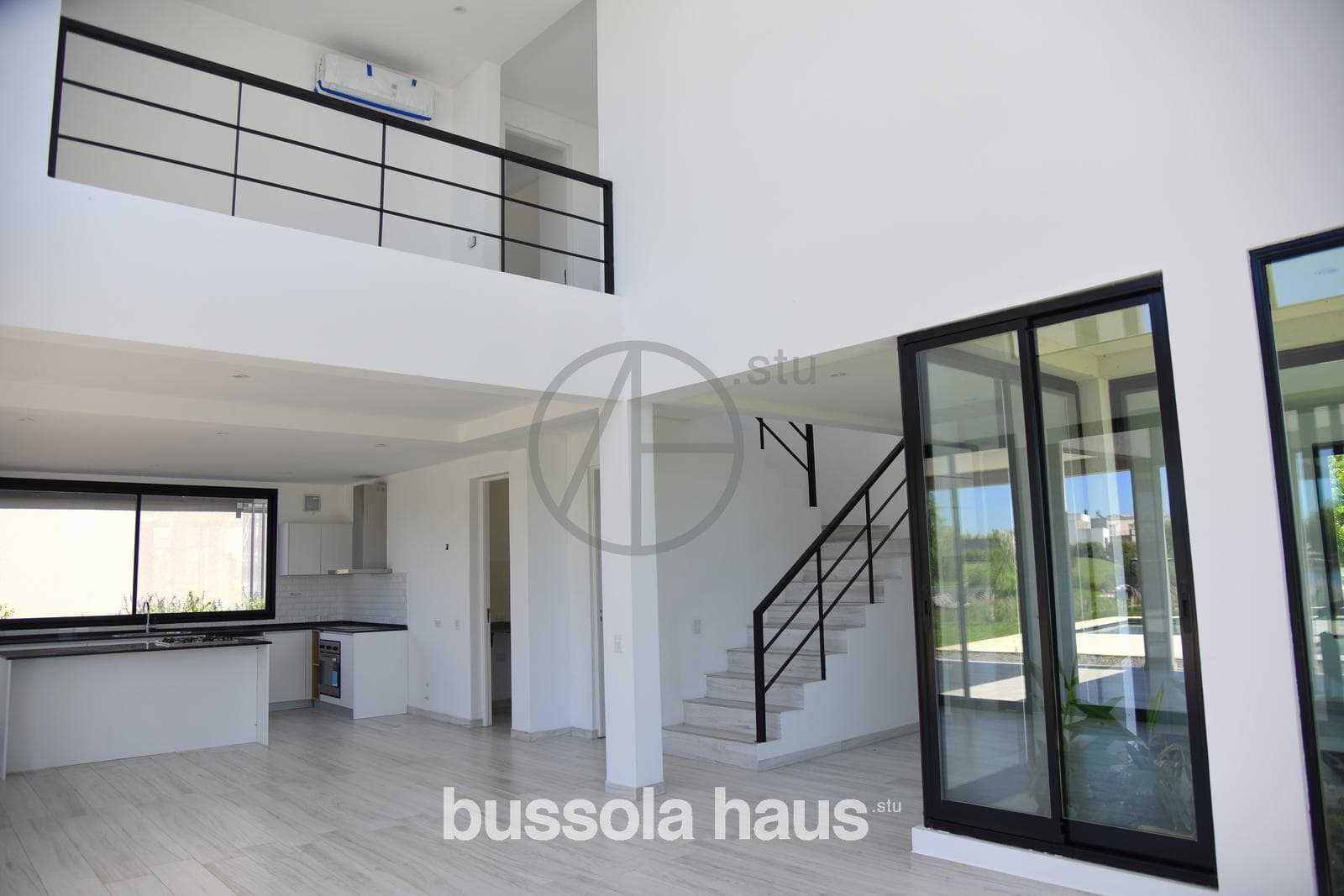 House for Sale on the Water in Acacias, Puertos Escobar