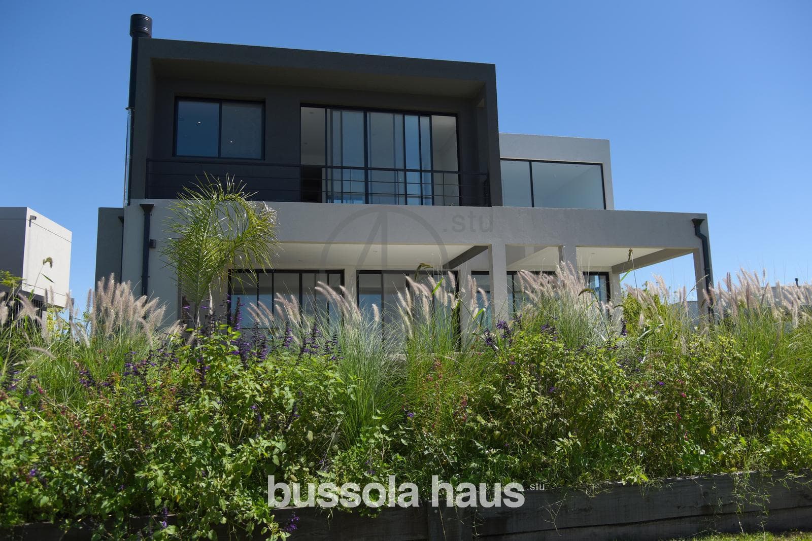 House for Sale on the Water in Acacias, Puertos Escobar
