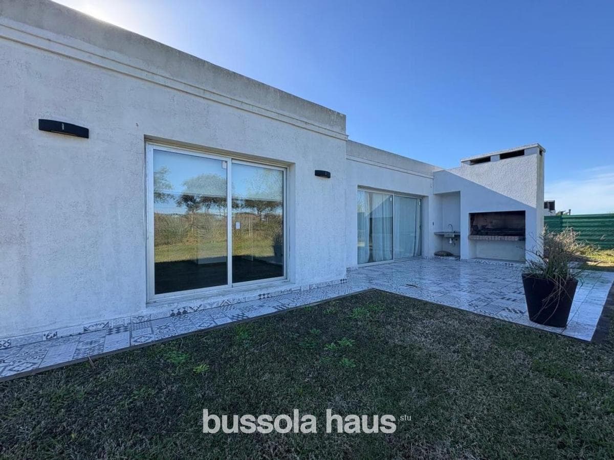 House in Vistas for sale in Puertos Escobar