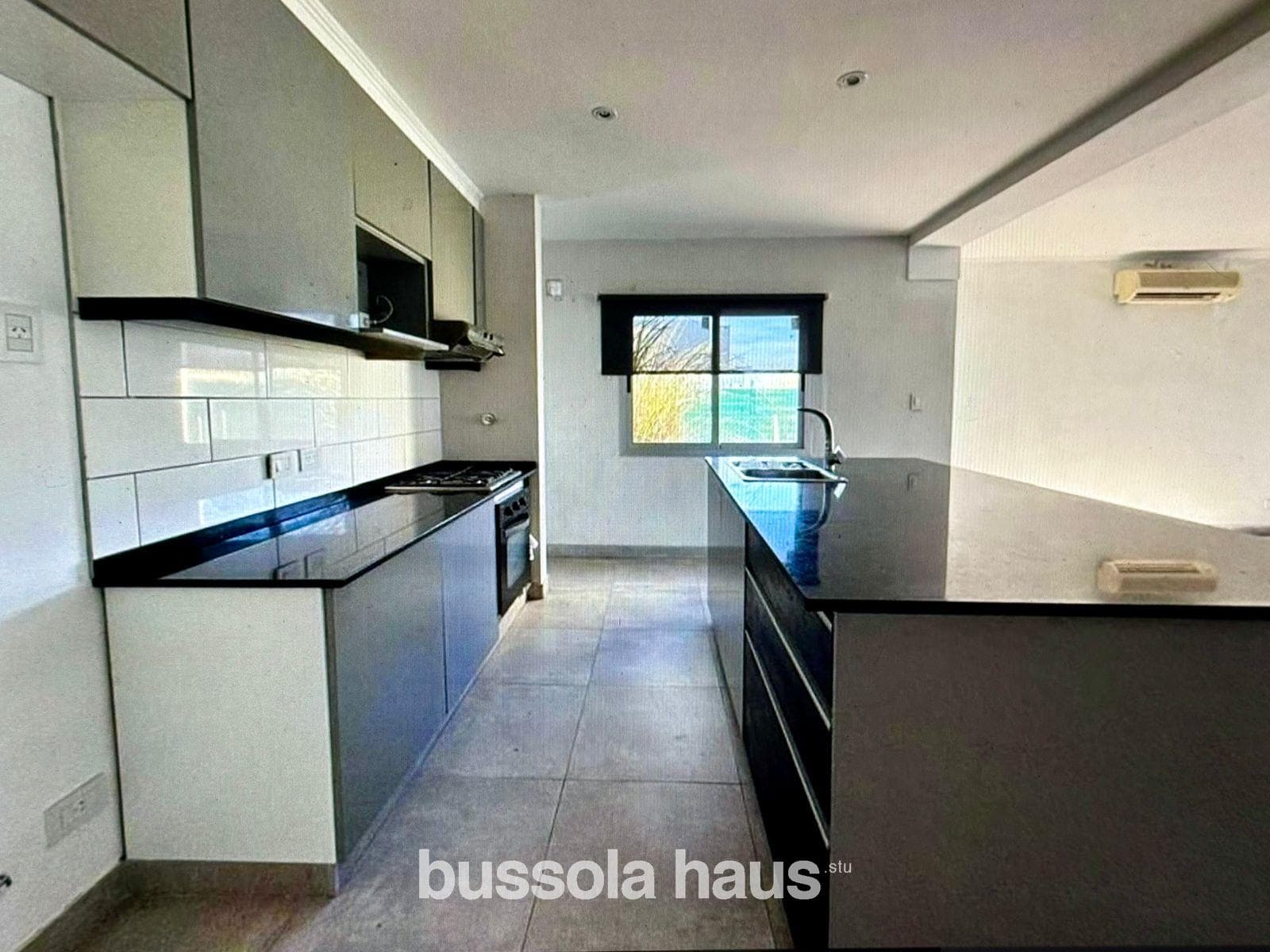 House in Vistas for sale in Puertos Escobar