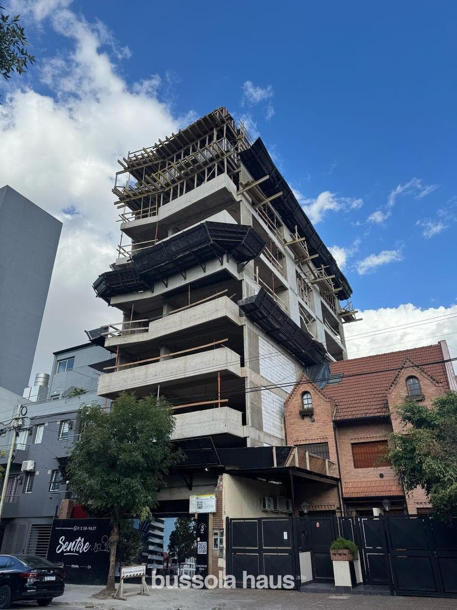 Brand-new 3-room apartment for sale in Coghlan
