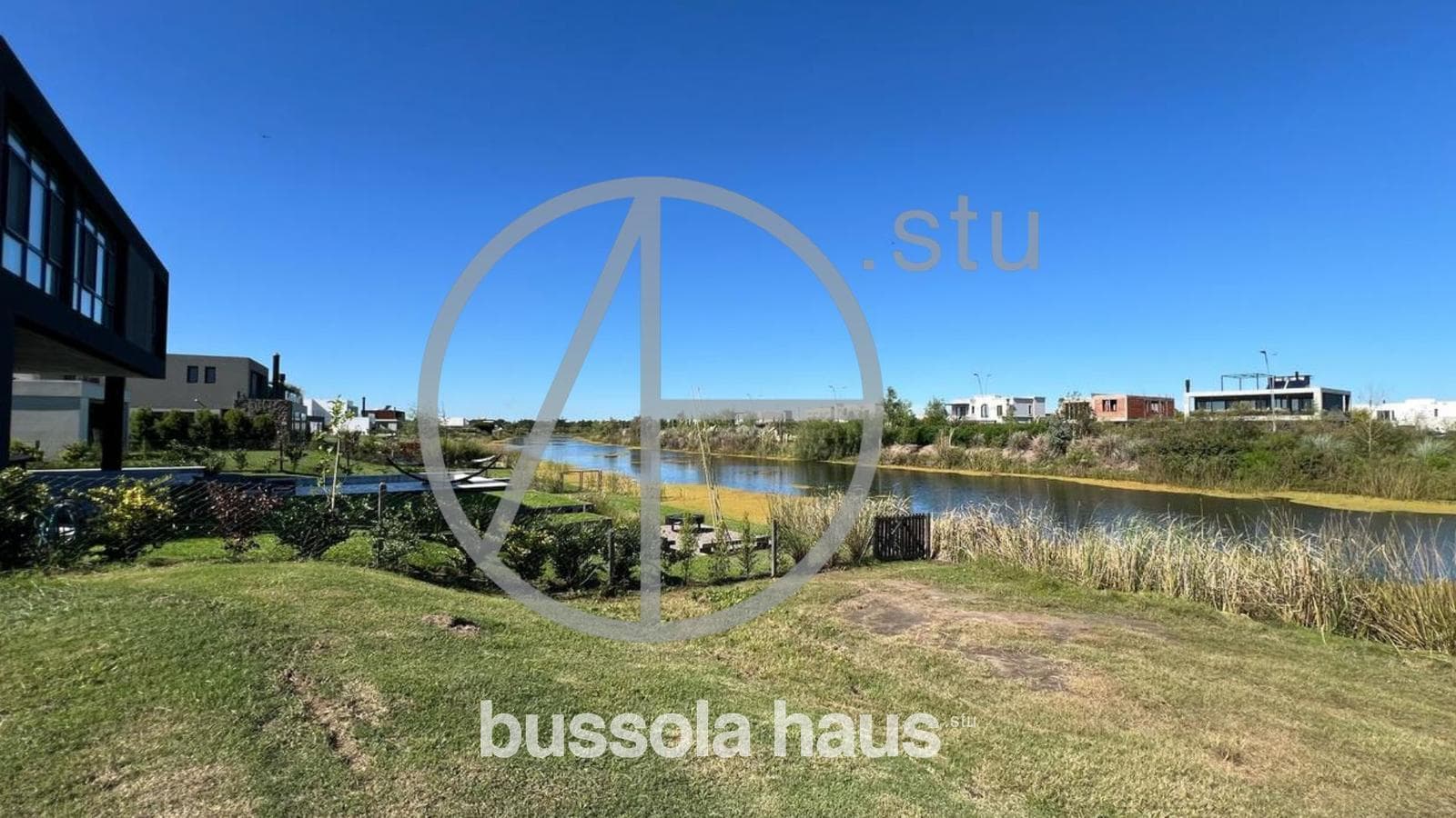 Waterfront Lot for Sale in Muelles Puertos Escobar