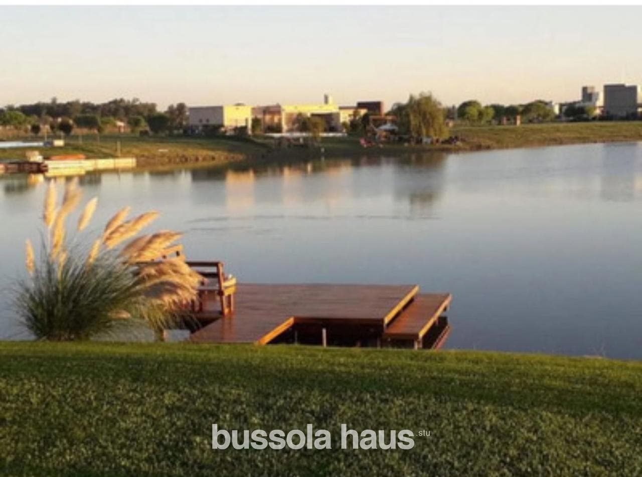 Inner-city lot for sale in the San Sebastián neighborhood, Area 10