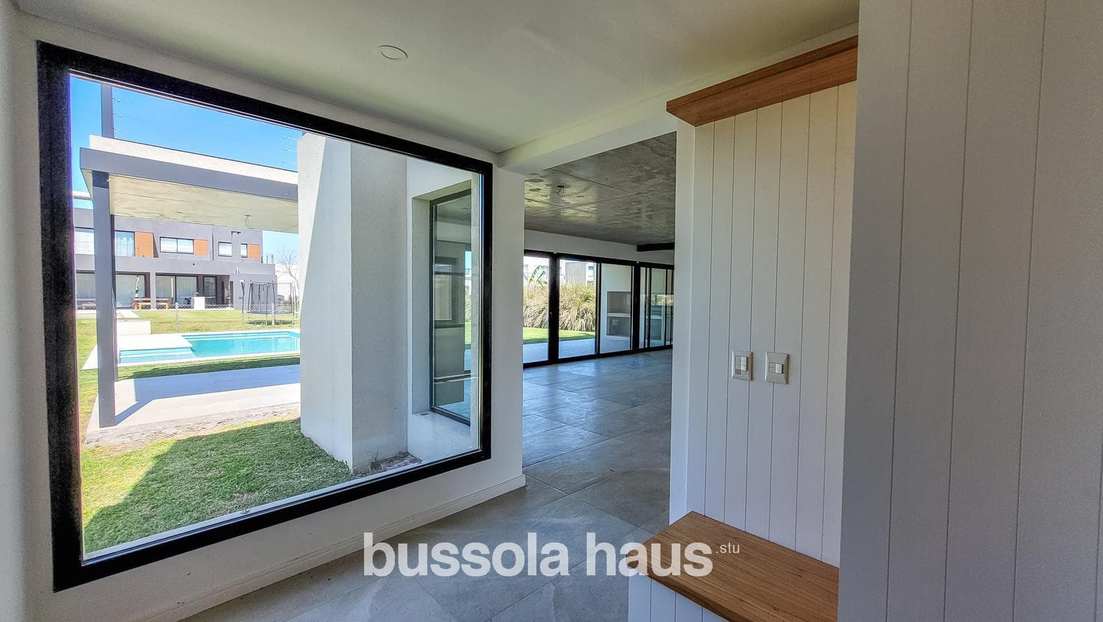 6-room house for sale with a pool in the Vistas Puertos neighborhood of Escobar