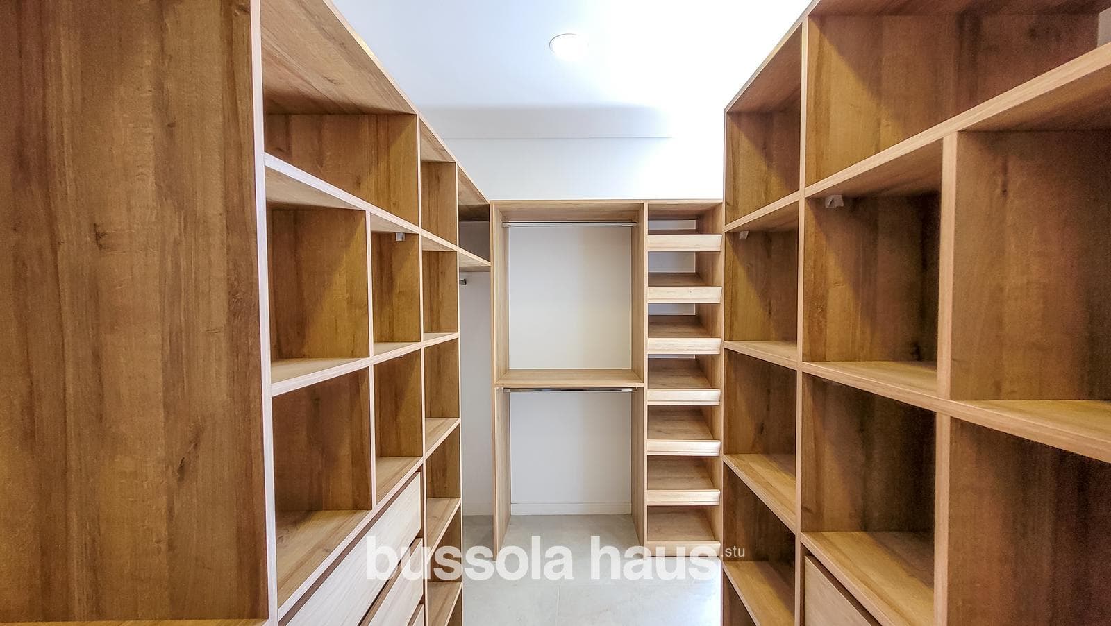 6-room house for sale with a pool in the Vistas Puertos neighborhood of Escobar