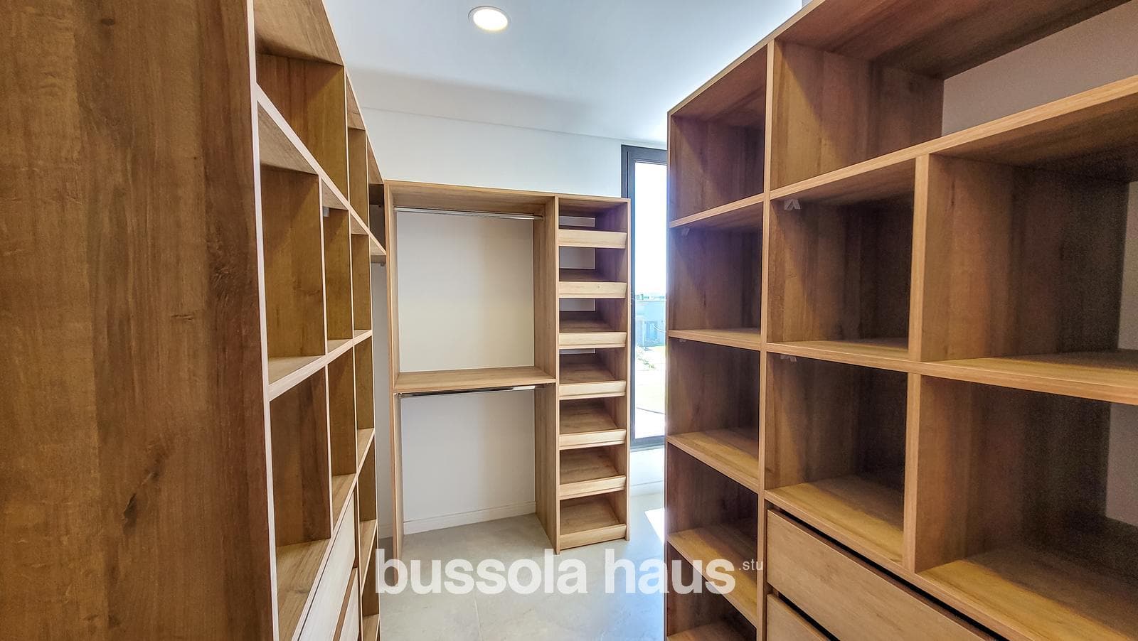 6-room house for sale with a pool in the Vistas Puertos neighborhood of Escobar