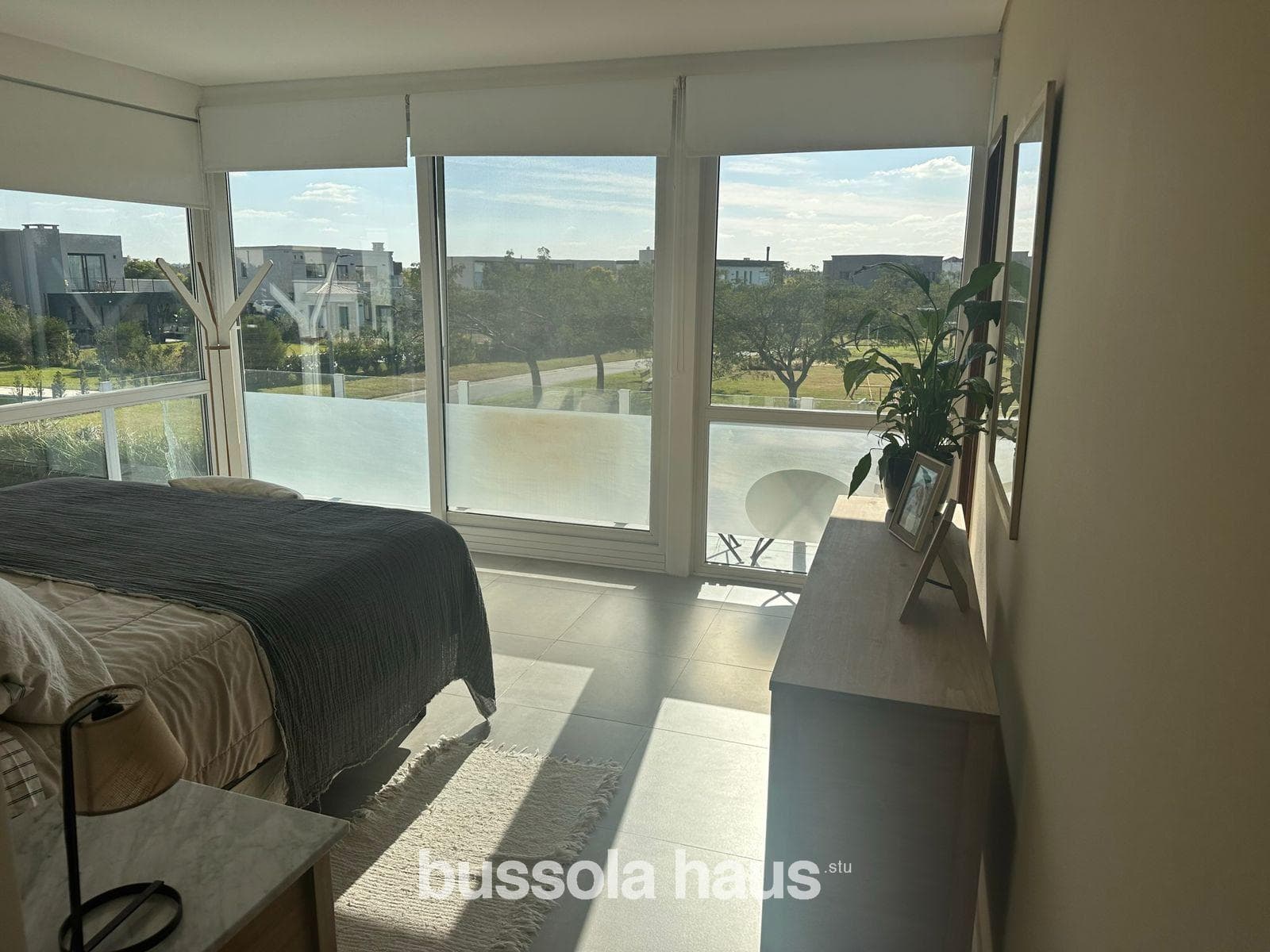 5-room house for sale with a pool in the Vistas Puertos neighborhood of Escobar