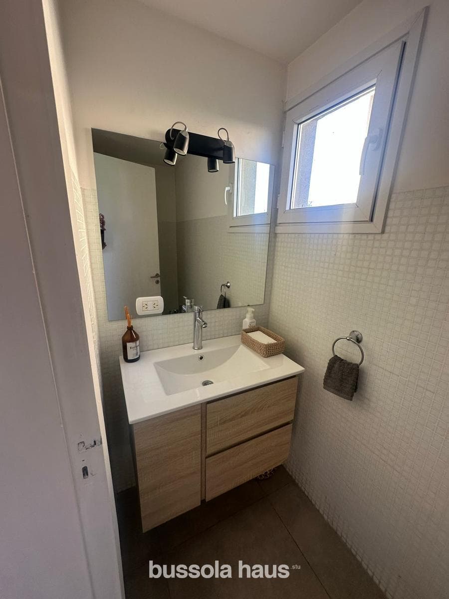 5-room house for sale with a pool in the Vistas Puertos neighborhood of Escobar