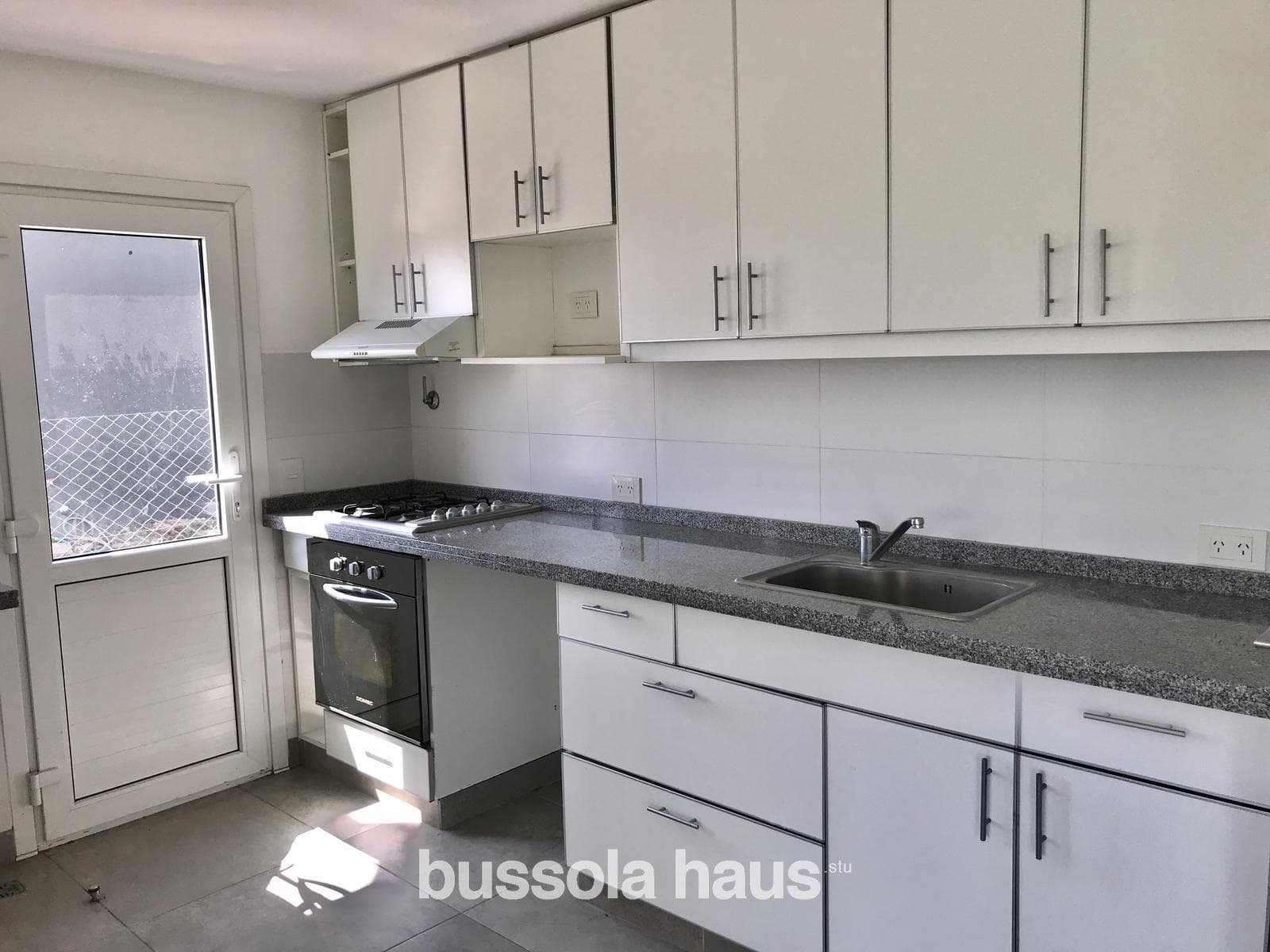 5-room house for sale overlooking the lagoon in Canton Golf
