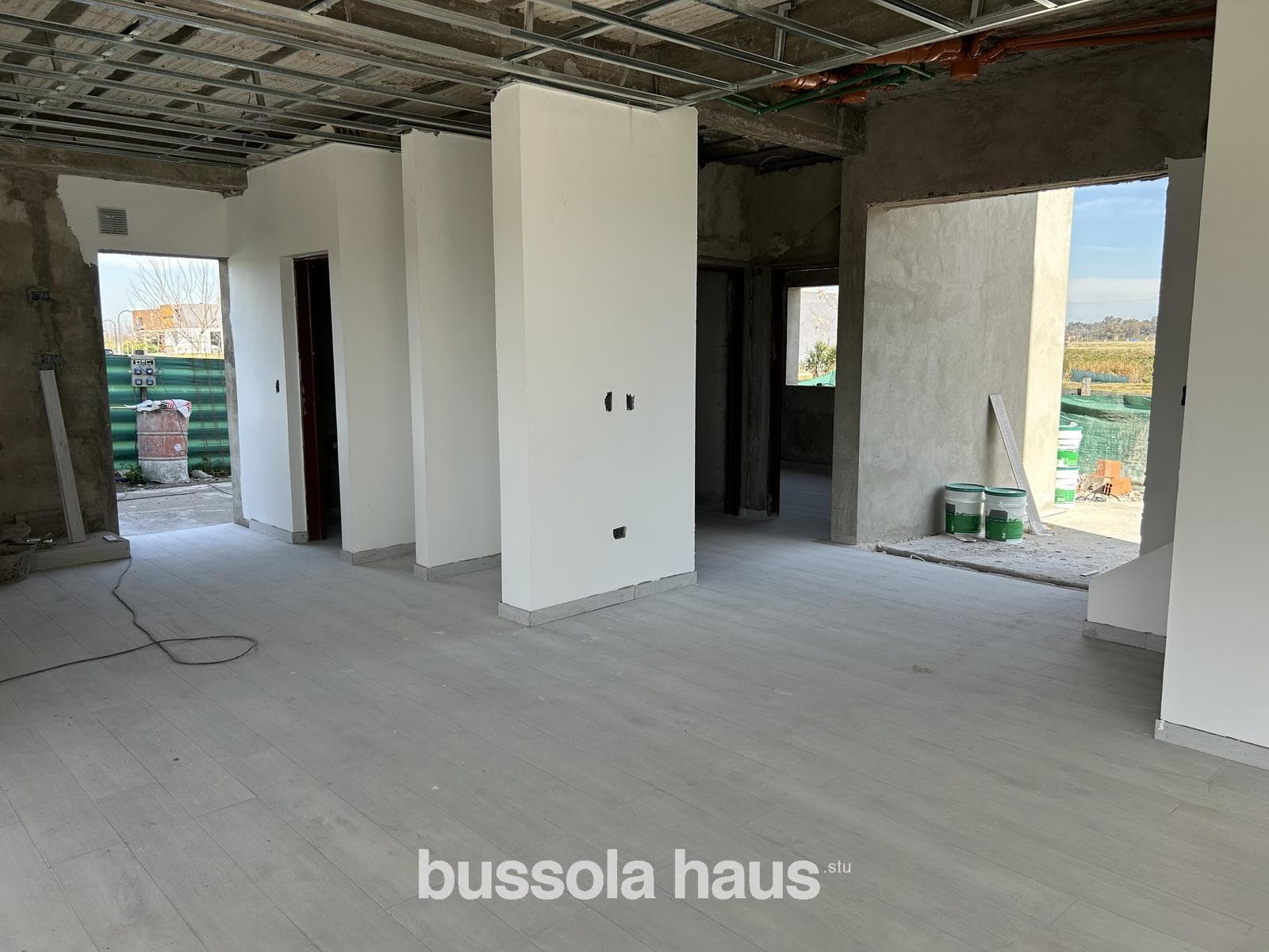 House for Sale Near the Lagoon in El Naudir Escobar