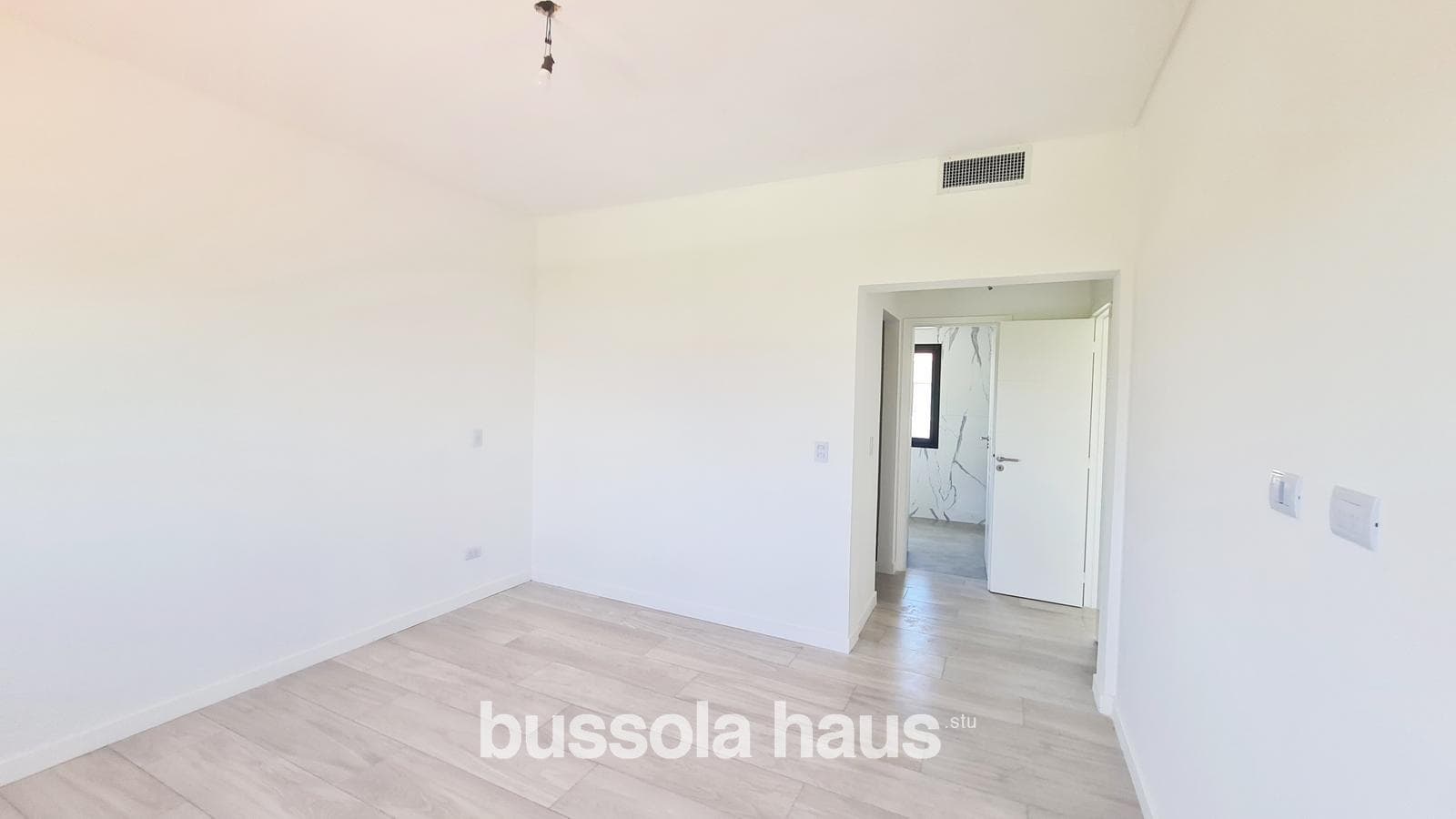 6-room house for sale with a pool in Acacias Puertos Escobar