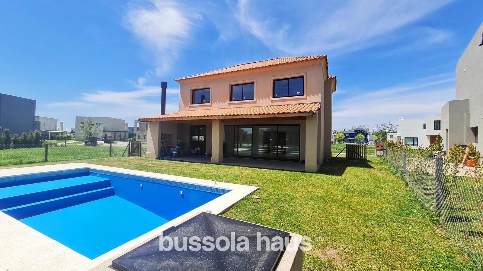 6-room house for sale with a pool in Acacias Puertos Escobar