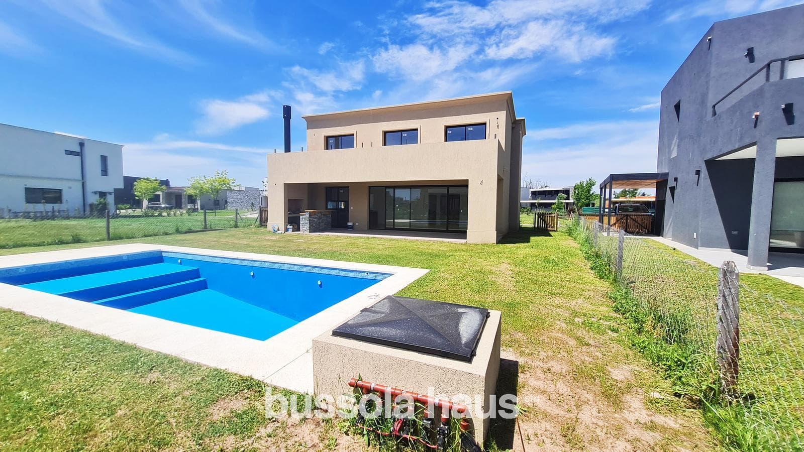 6-room house for sale with a pool in Acacias Puertos Escobar