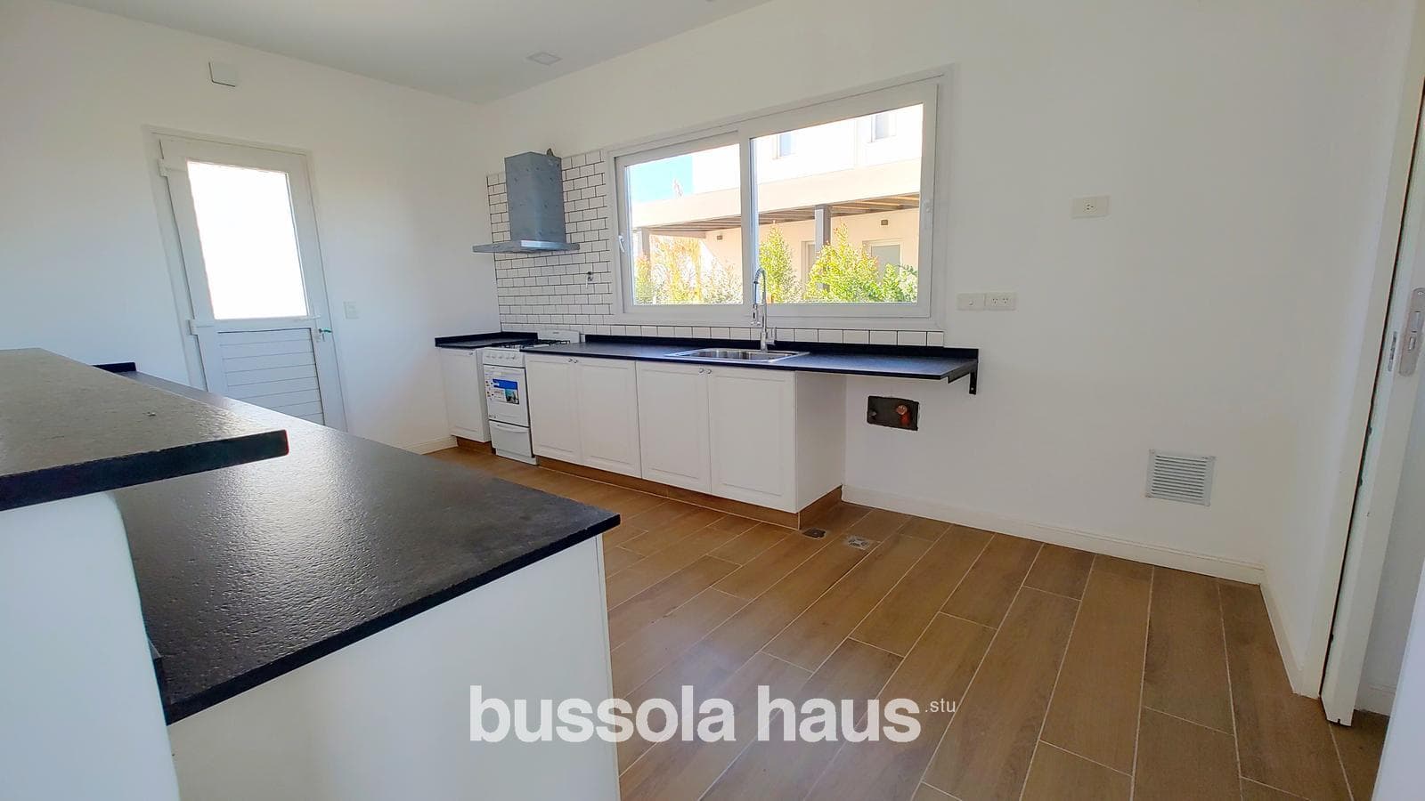 4-room house for sale with a pool in Costas Puertos Escobar