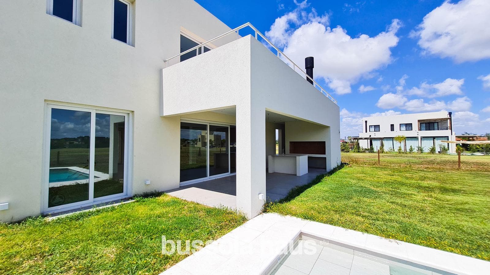7-room house for sale with a pool in Riberas Puertos Escobar