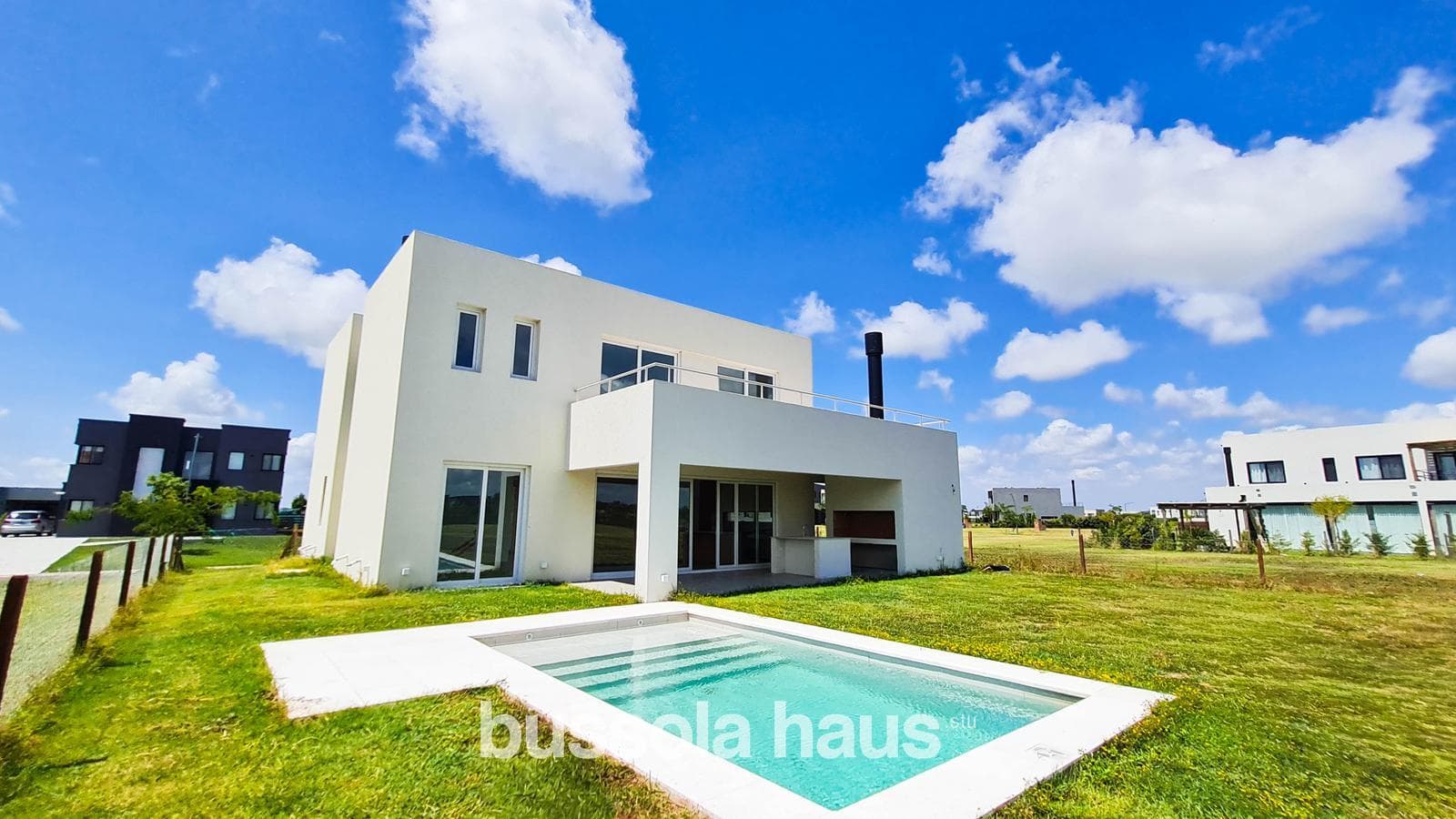 7-room house for sale with a pool in Riberas Puertos Escobar
