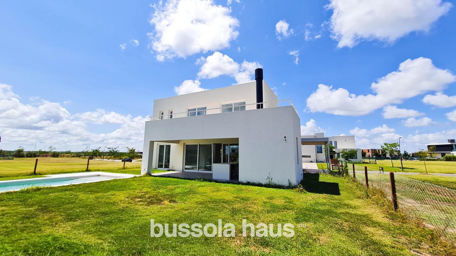 7-room house for sale with a pool in Riberas Puertos Escobar