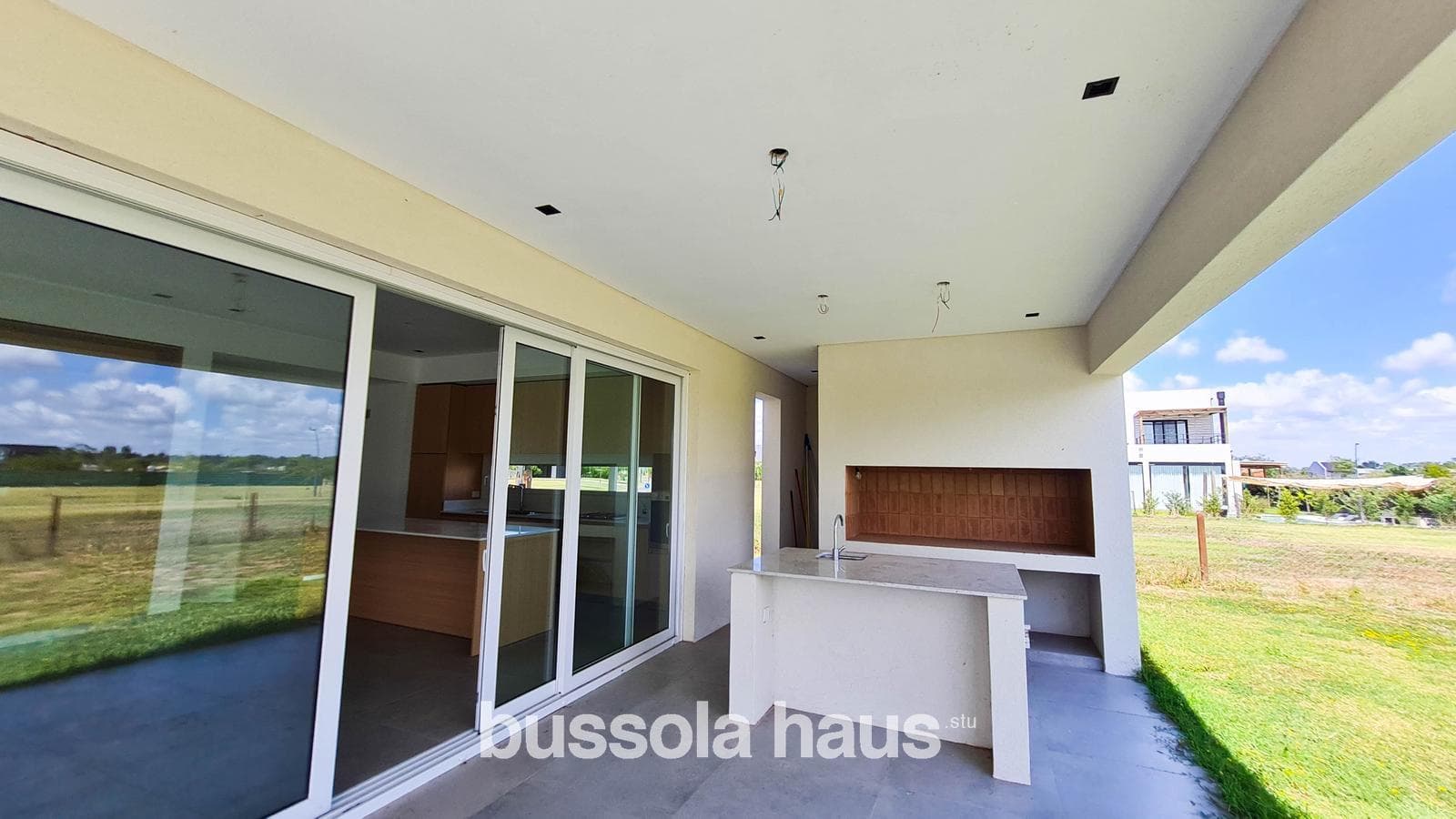7-room house for sale with a pool in Riberas Puertos Escobar