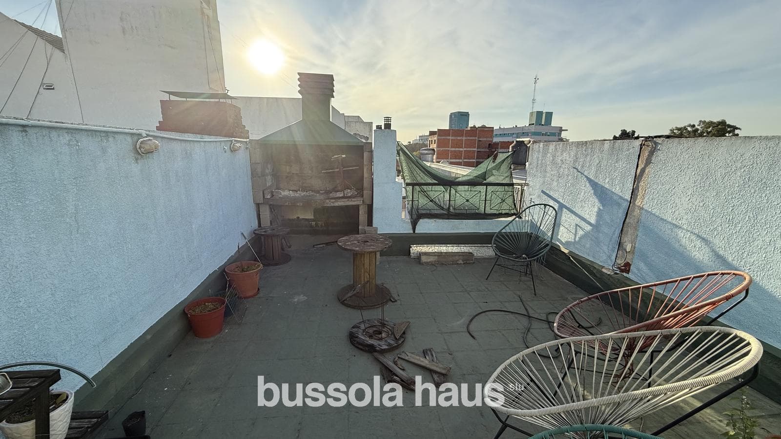 Departamento en venta de 3 ambientes con terraza y parrilla en Liniers