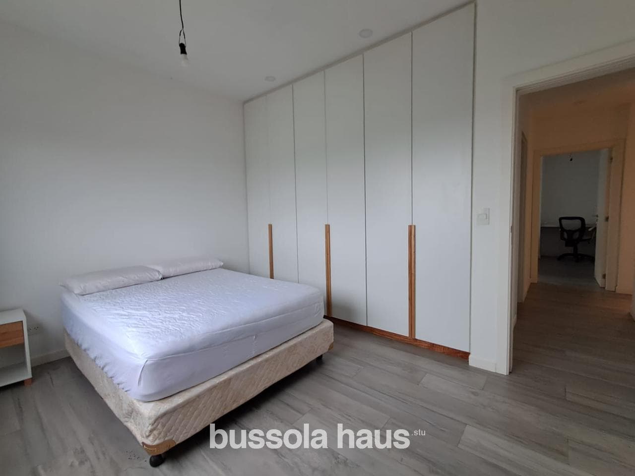 HOUSE FOR SALE IN NAUDIR ESCOBAR