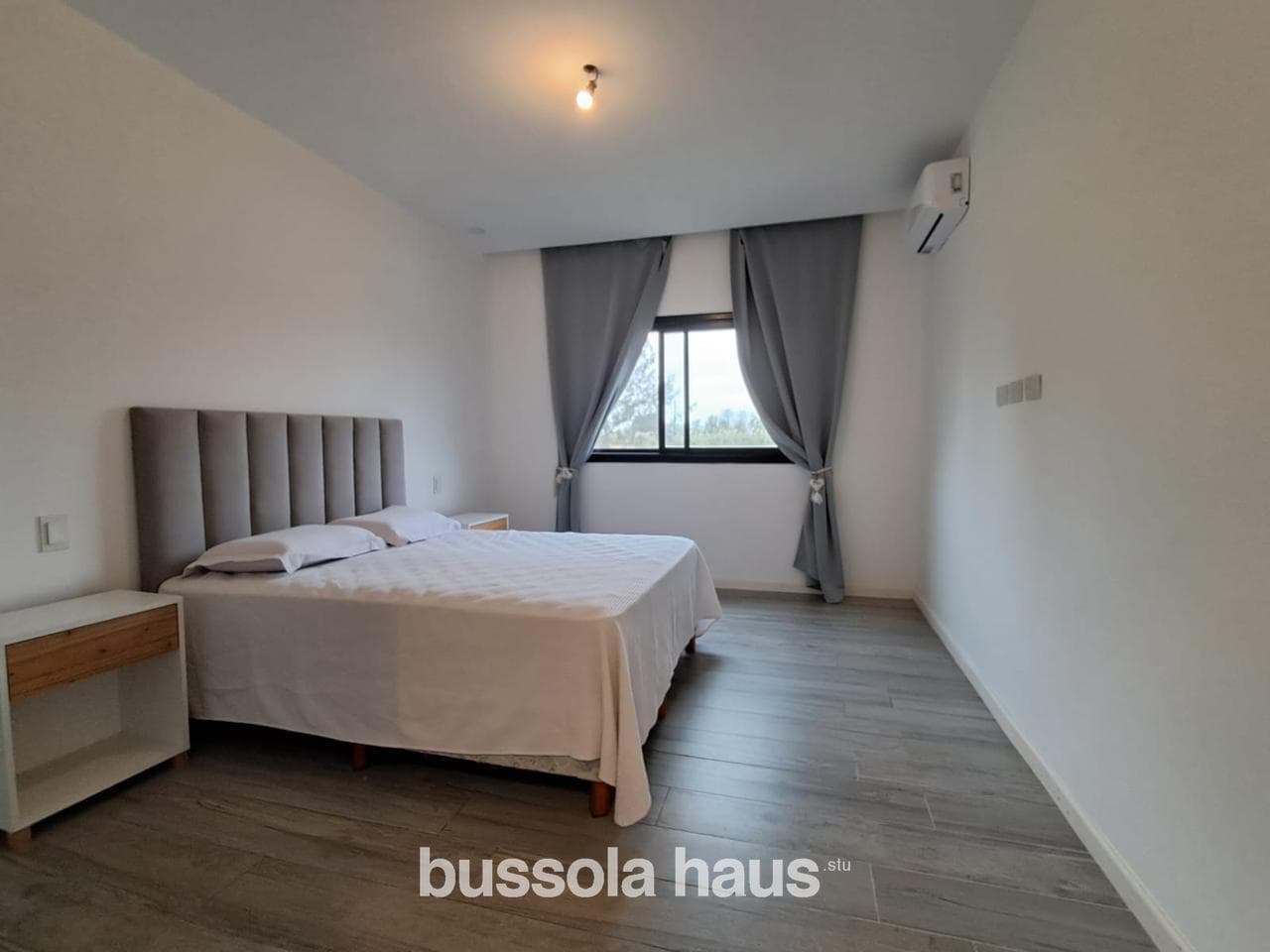 HOUSE FOR SALE IN NAUDIR ESCOBAR