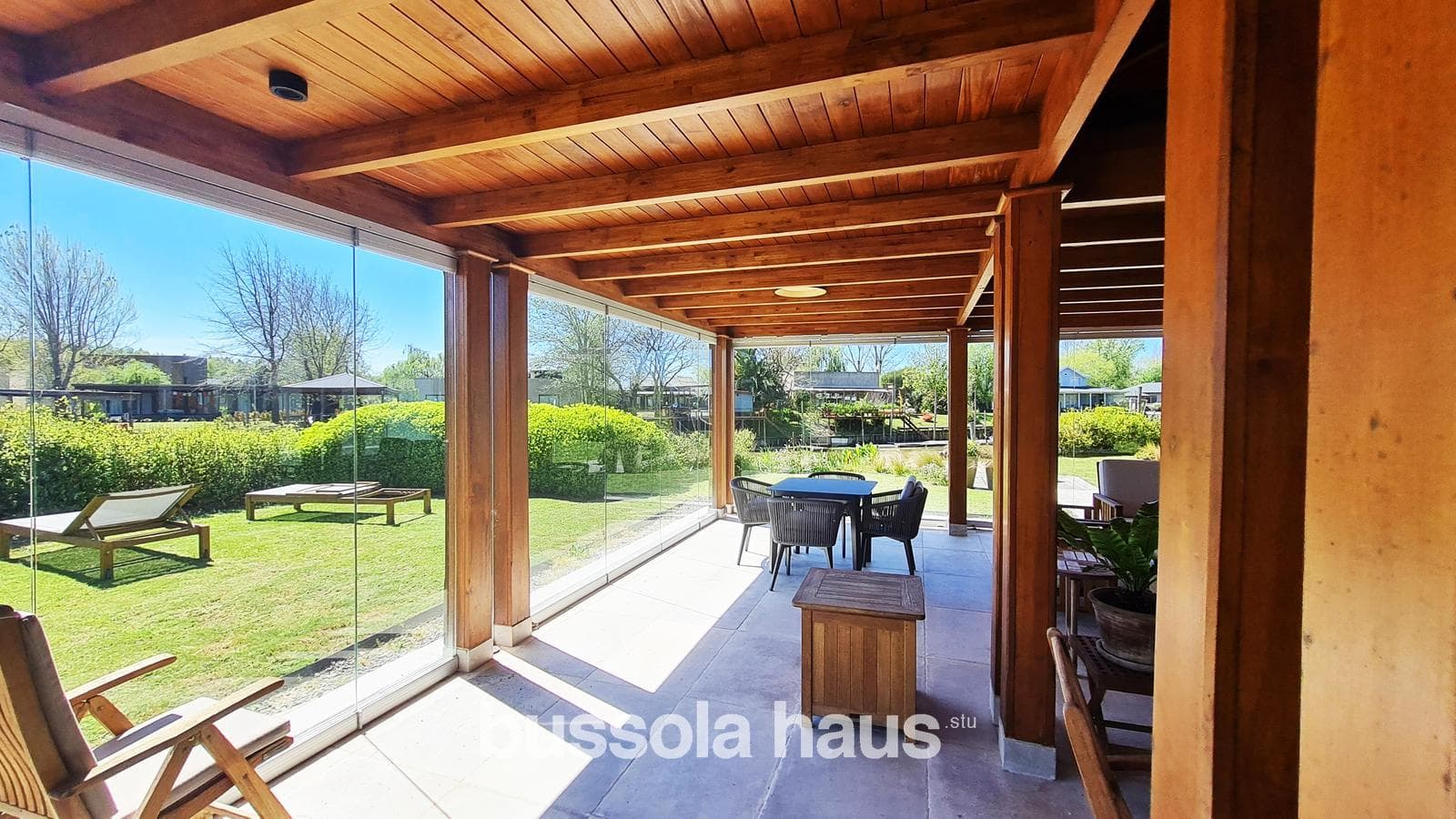6-Room House in Isla del Este, Tigre—Furnished, Private Dock, Financing Available