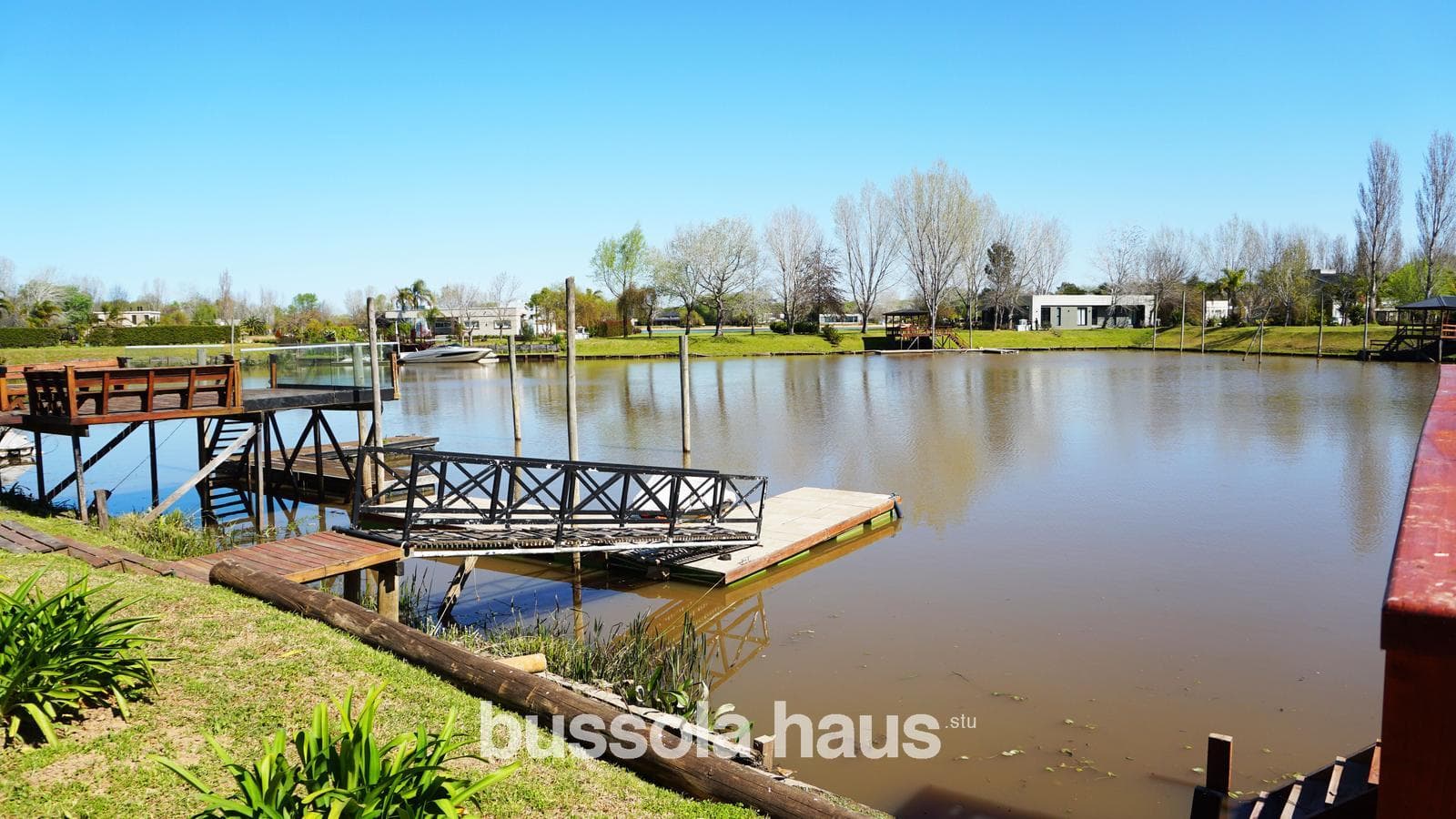 6-Room House in Isla del Este, Tigre—Furnished, Private Dock, Financing Available