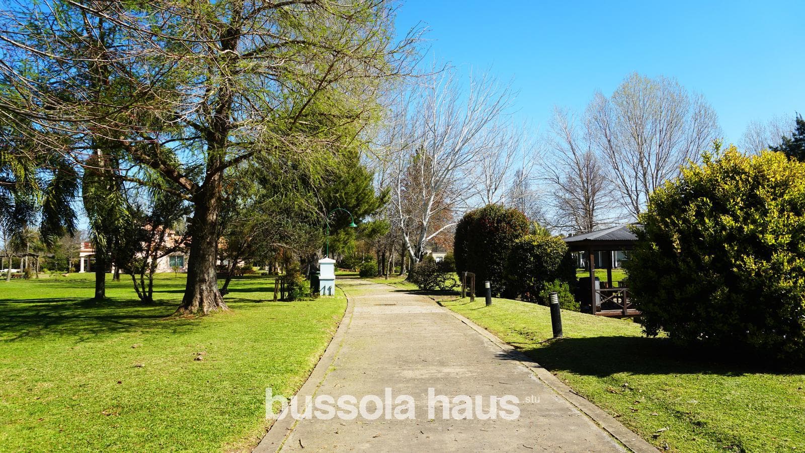 6-Room House in Isla del Este, Tigre—Furnished, Private Dock, Financing Available