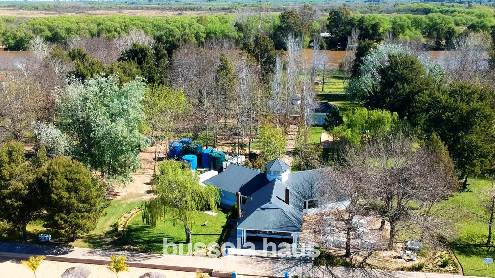 6-Room House in Isla del Este, Tigre—Furnished, Private Dock, Financing Available