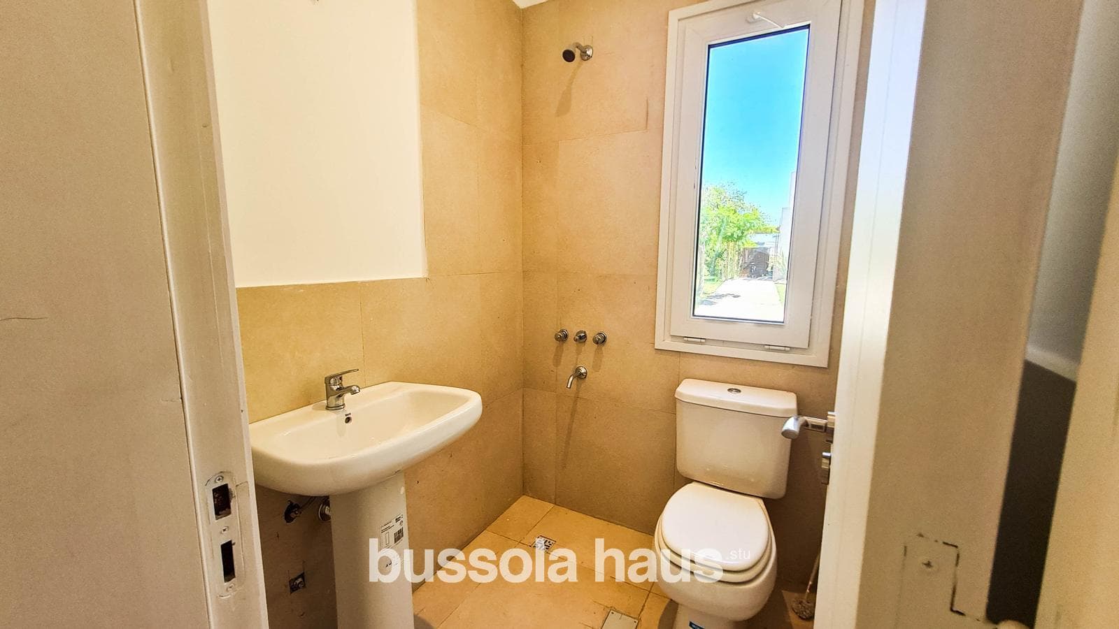 House for Sale in the Vistas Puertos Escobar Neighborhood