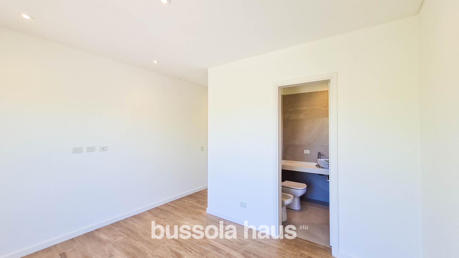 House for Sale in the Vistas Puertos Escobar Neighborhood