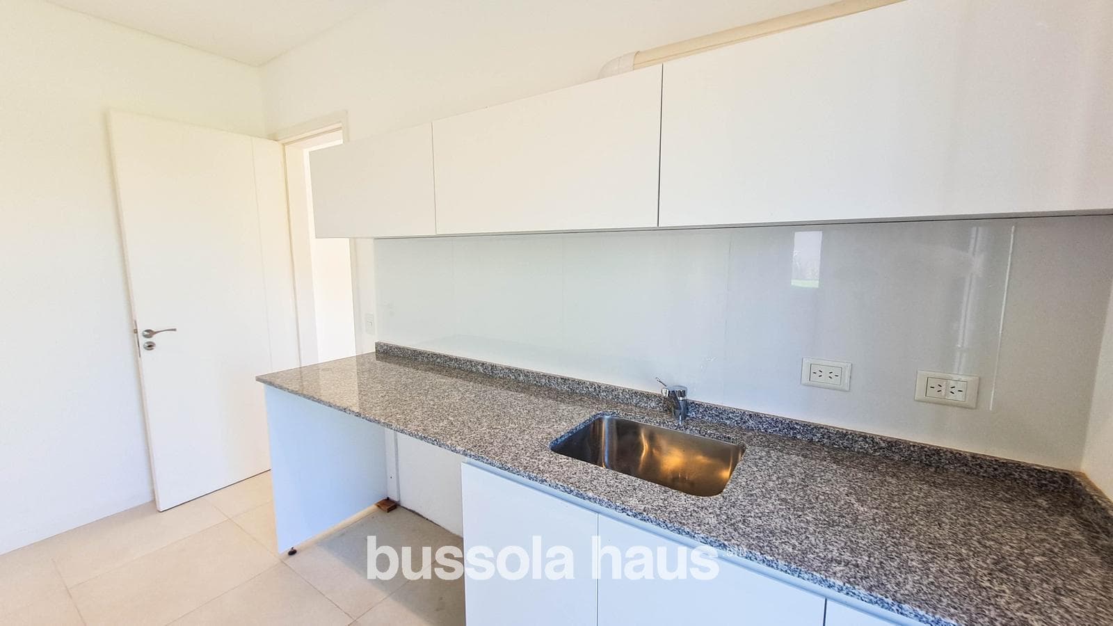 House for Sale in the Vistas Puertos Escobar Neighborhood