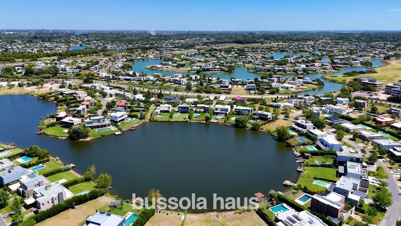 House for Sale in the Vistas Puertos Escobar Neighborhood
