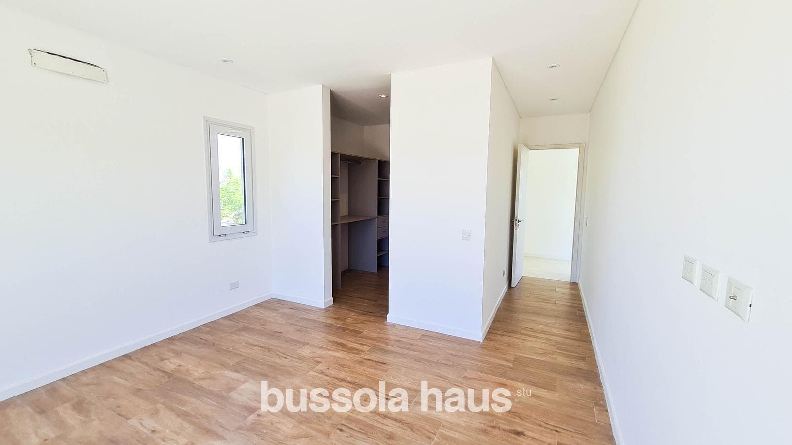 House for Sale in the Vistas Puertos Escobar Neighborhood