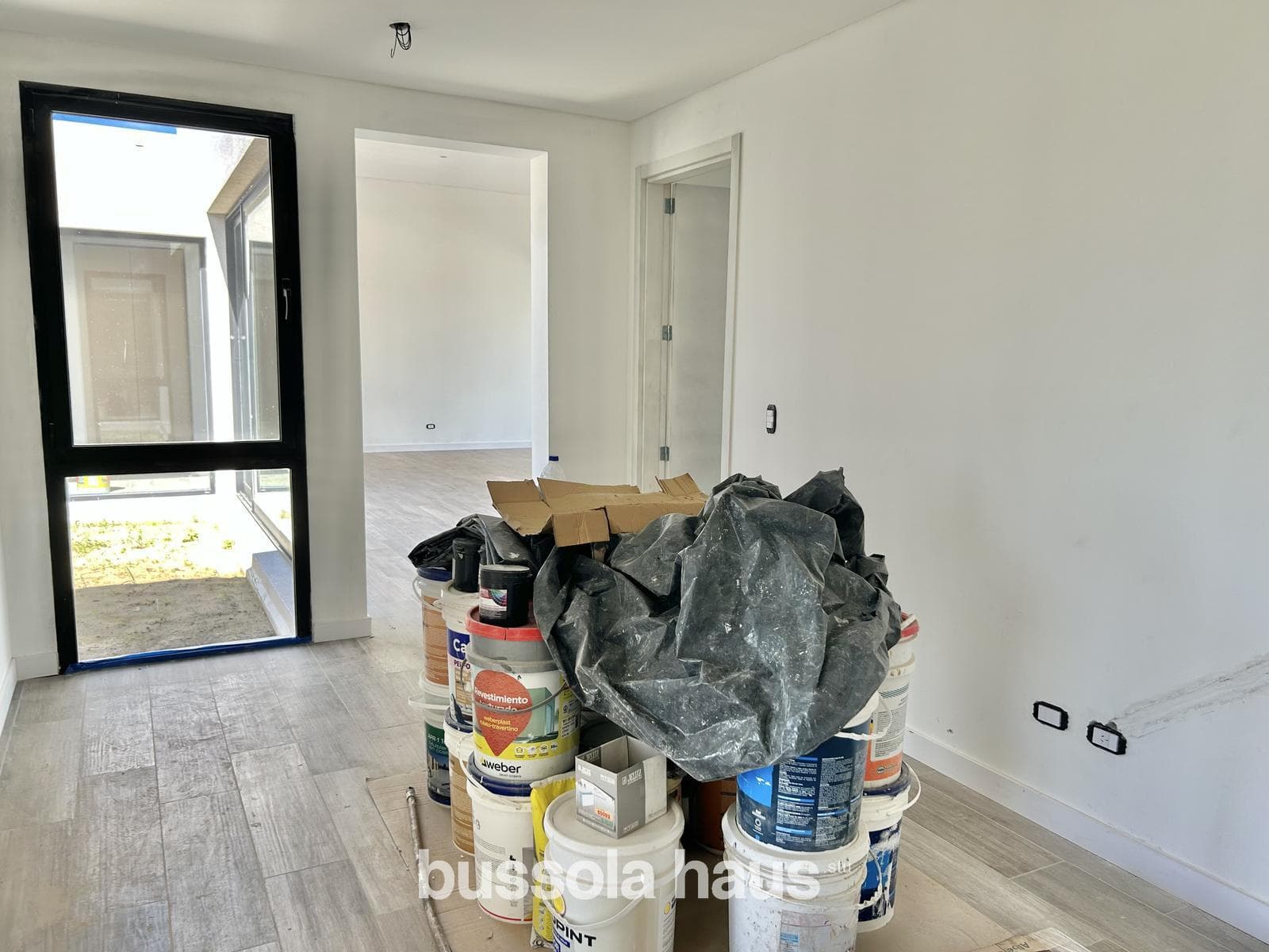 Brand-new, single-story house for sale in Naudir with access to the river