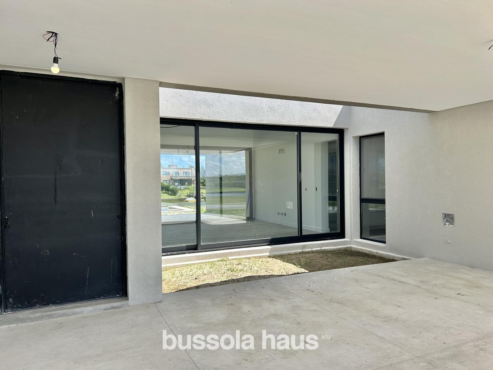 Brand-new, single-story house for sale in Naudir with access to the river