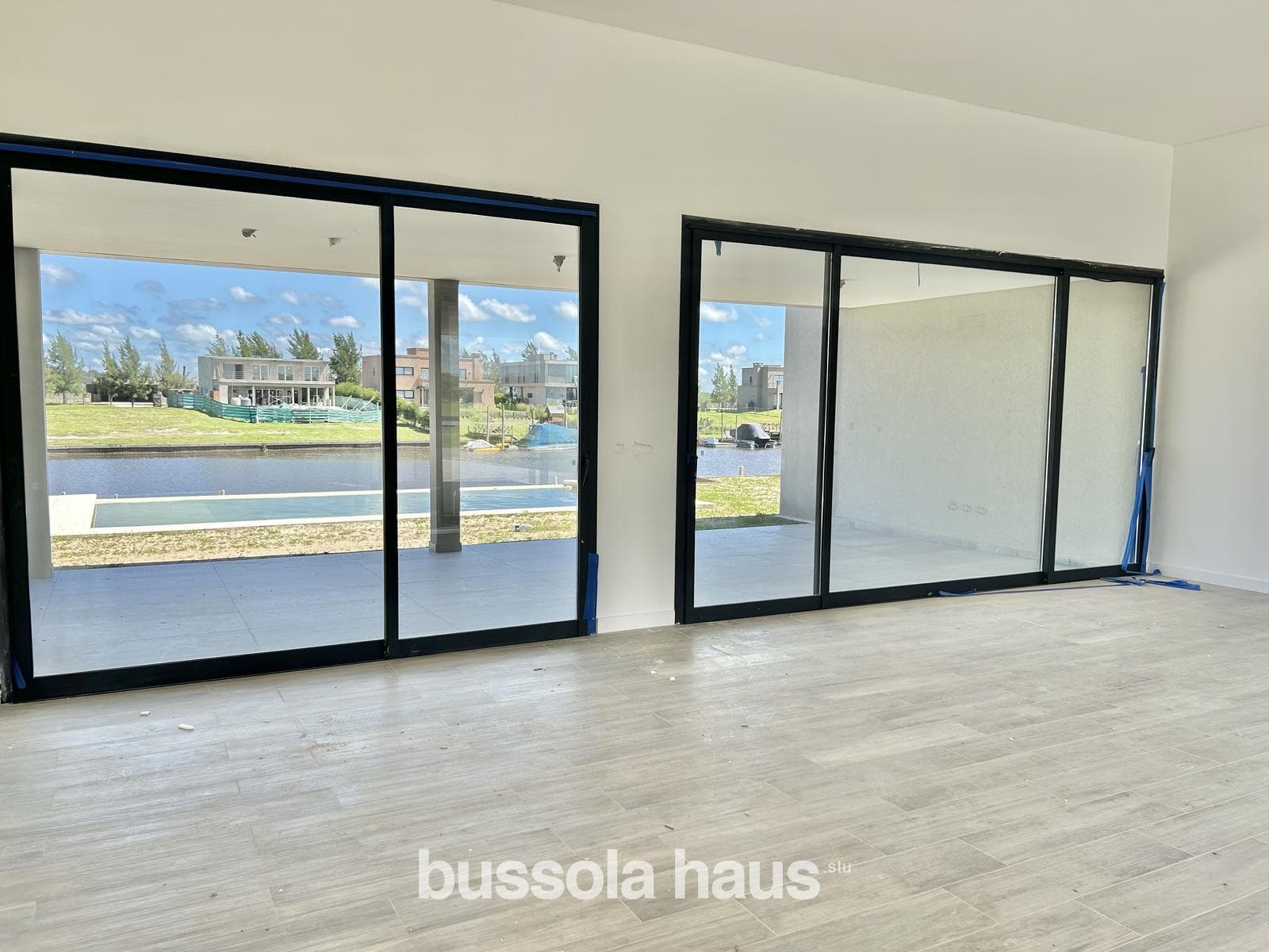 Brand-new, single-story house for sale in Naudir with access to the river