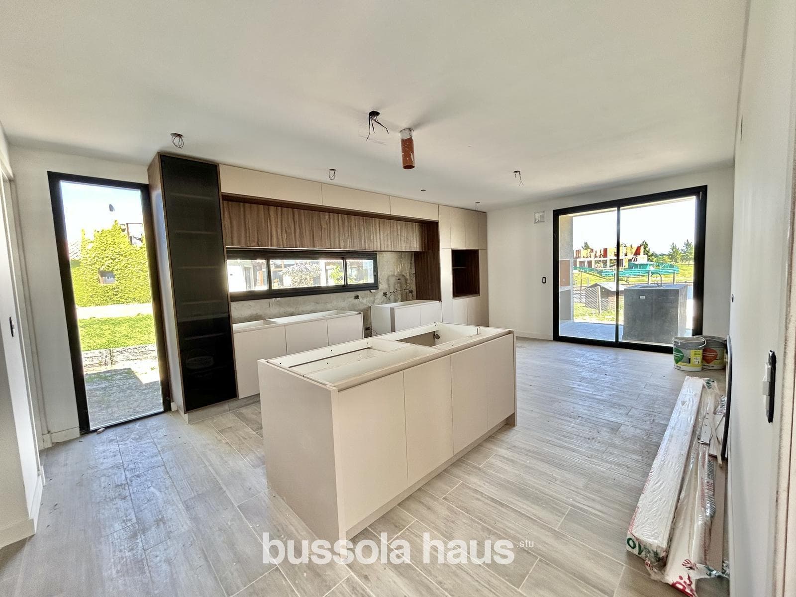 Brand-new, single-story house for sale in Naudir with access to the river